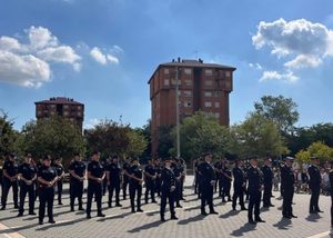 Policia25